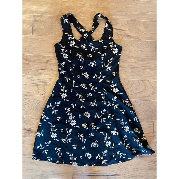 Newport news vintage black floral jumper dress - Picture 1 of 7
